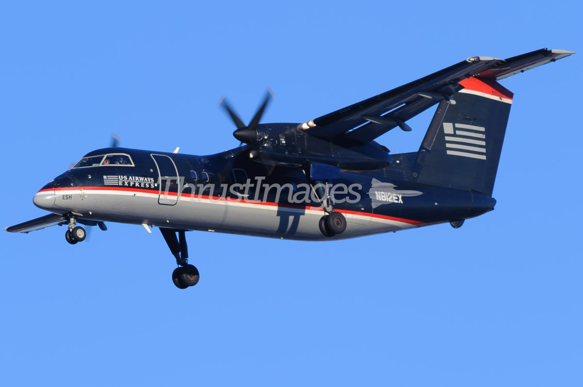 De Havilland Canada DHC-8-102 Dash 8 N812EX / ESH (cn 312)